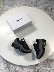Shoes boy