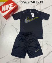 Load image into Gallery viewer, T-shirt