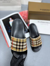 Load image into Gallery viewer, Slipper