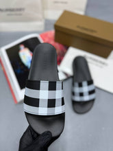 Load image into Gallery viewer, Slipper