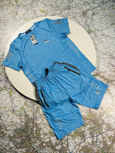 Load image into Gallery viewer, T-shirt