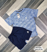Load image into Gallery viewer, T-shirt