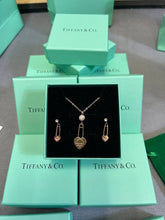 Load image into Gallery viewer, Necklace