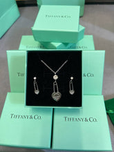 Load image into Gallery viewer, Necklace