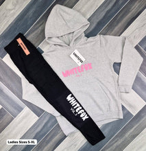 Load image into Gallery viewer, Tracksuit women