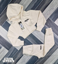 Load image into Gallery viewer, Tracksuit