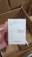 Load image into Gallery viewer, Perfume