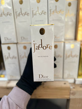 Load image into Gallery viewer, perfume women