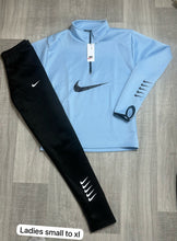 Load image into Gallery viewer, Tracksuit women