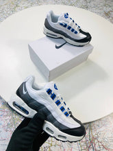 Load image into Gallery viewer, Shoes