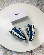 Load image into Gallery viewer, Shoes