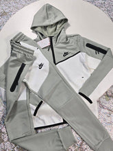 Load image into Gallery viewer, Tracksuit