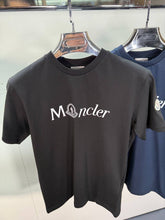 Load image into Gallery viewer, T-shirt