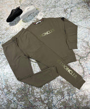 Load image into Gallery viewer, Tracksuit