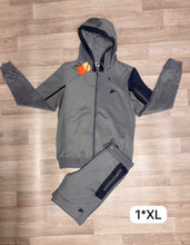Load image into Gallery viewer, Tracksuit men