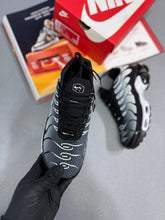 Load image into Gallery viewer, Shoes men