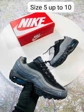 Load image into Gallery viewer, Shoes