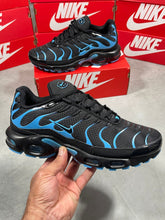 Load image into Gallery viewer, Shoes