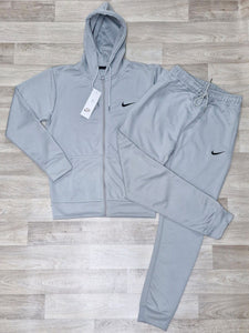 Tracksuit men