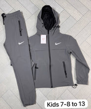 Load image into Gallery viewer, Tracksuit