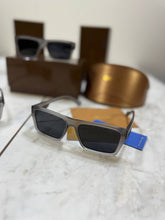 Load image into Gallery viewer, Sunglass