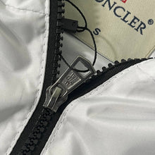 Load image into Gallery viewer, Jacket