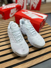 Load image into Gallery viewer, Shoes