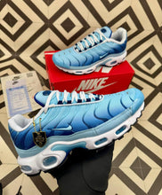 Load image into Gallery viewer, Shoes