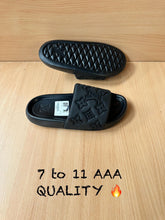 Load image into Gallery viewer, Slipper