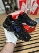 Load image into Gallery viewer, Shoes