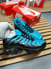Load image into Gallery viewer, Shoes