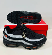 Load image into Gallery viewer, Shoes