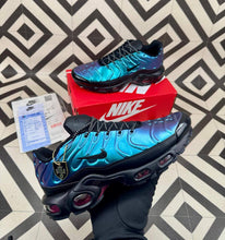 Load image into Gallery viewer, Shoes