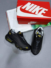 Load image into Gallery viewer, Shoes