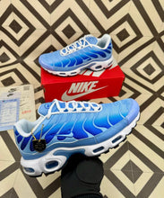 Load image into Gallery viewer, Shoes