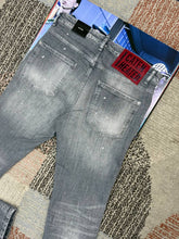 Load image into Gallery viewer, Jeans