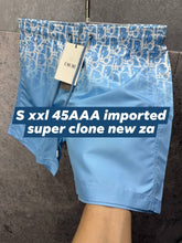 Load image into Gallery viewer, Short