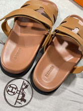 Load image into Gallery viewer, Slipper
