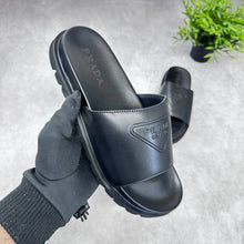 Load image into Gallery viewer, Slipper