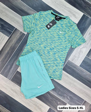 Load image into Gallery viewer, Tshirt