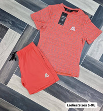 Load image into Gallery viewer, Tshirt