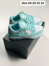 Load image into Gallery viewer, Shoes