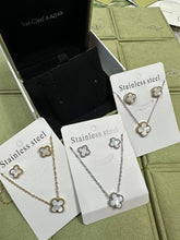Load image into Gallery viewer, Necklace