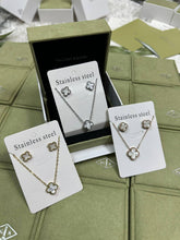 Load image into Gallery viewer, Necklace