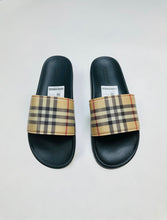 Load image into Gallery viewer, Slipper