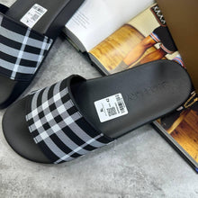 Load image into Gallery viewer, Slipper
