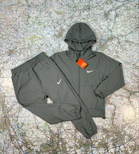 Load image into Gallery viewer, Tracksuit