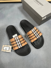 Load image into Gallery viewer, Slipper
