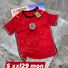 Load image into Gallery viewer, T-shirt