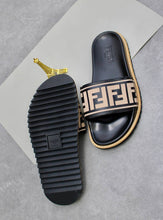 Load image into Gallery viewer, Slipper men